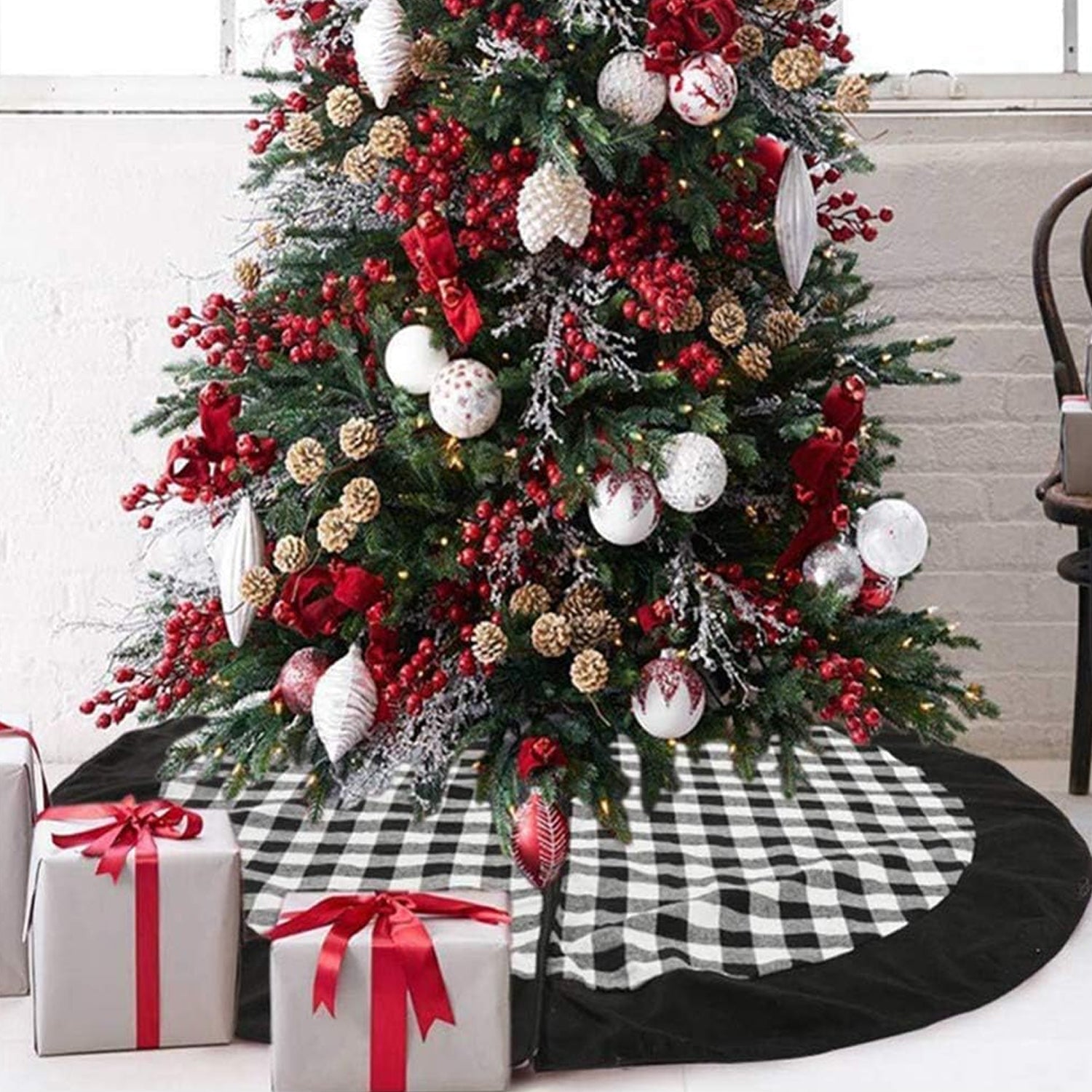 Christmas Tree Skirts and Collars Collection
