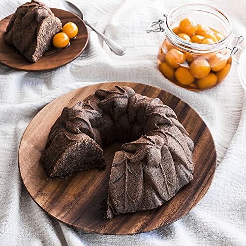 Fall Bundt Cake Leaf Design