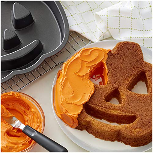 Halloween Cake Pan with Jack o Lantern Face Design
