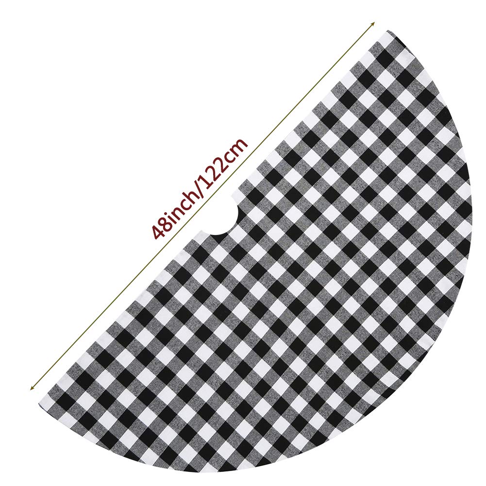 Christmas tree skirt size