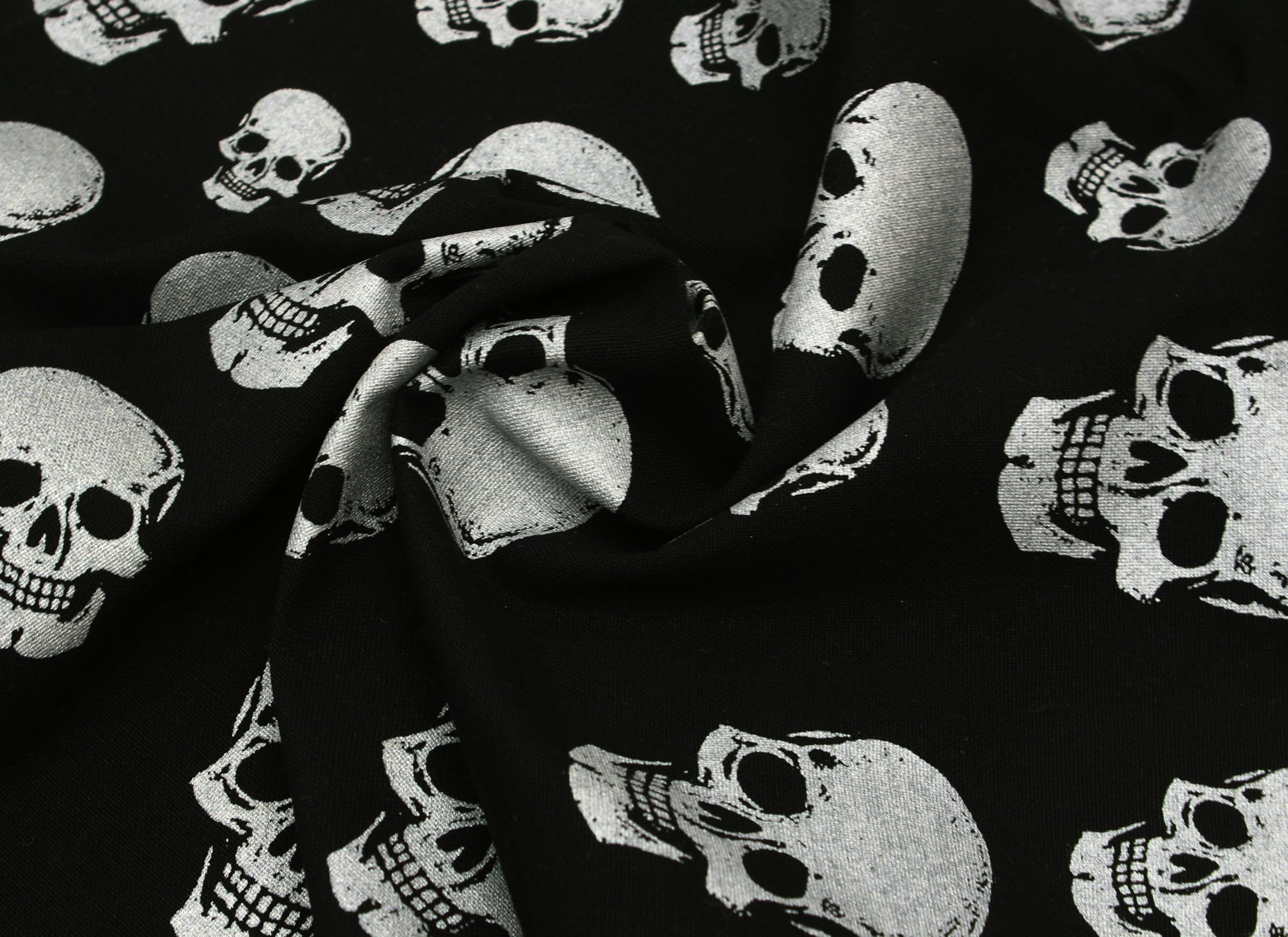 Halloween Dinner Napkin Set with Skull Print