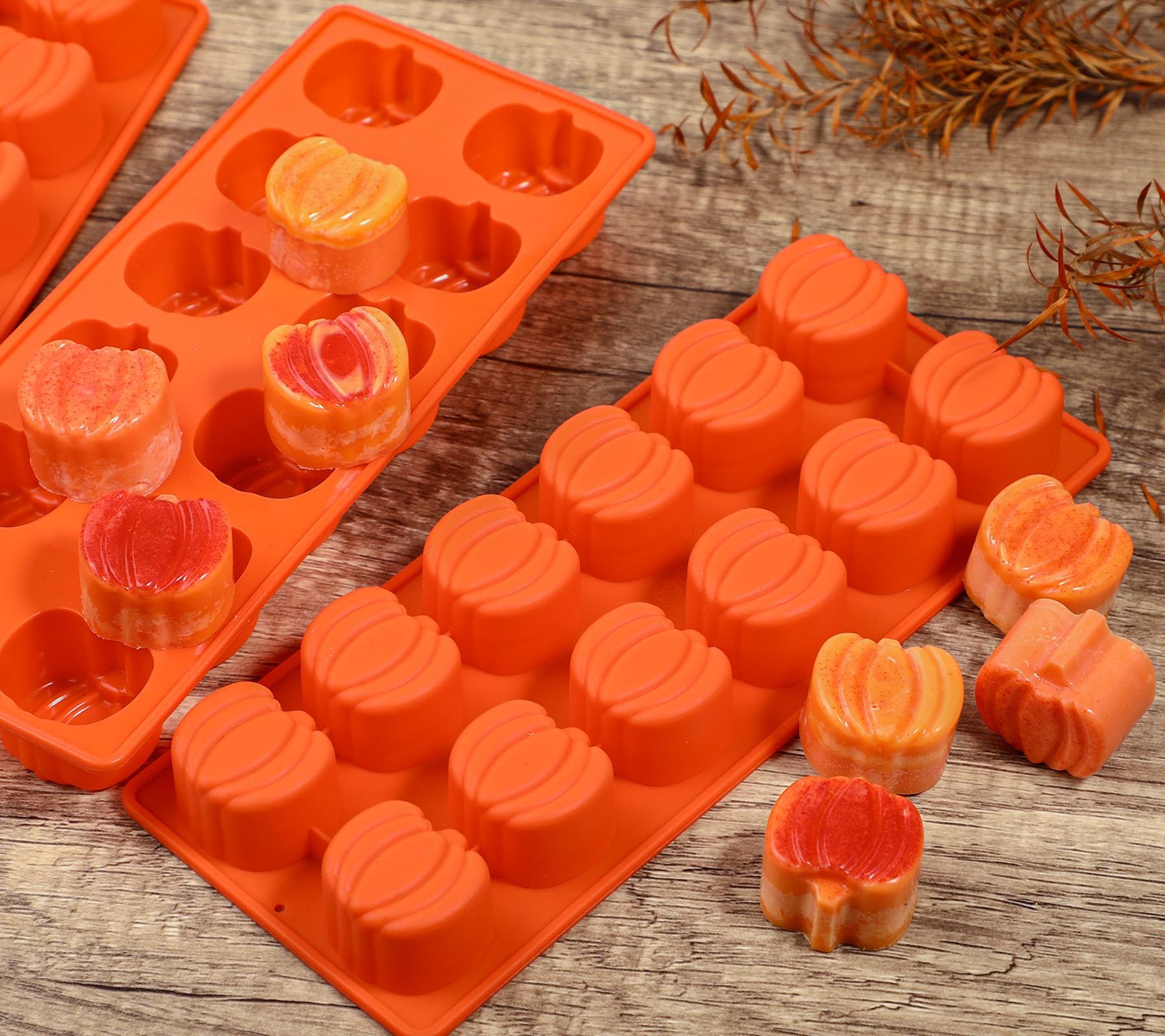 Set of 3 pumpkin molds for Autumn candy