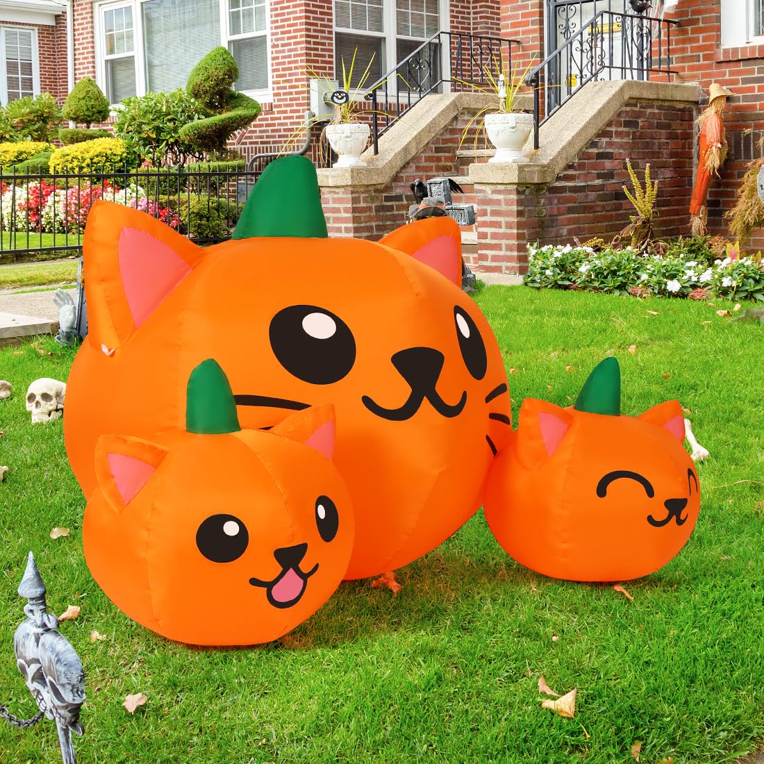 5FT Long Three Pumpkin Cat Head Combo with Built-in LEDs