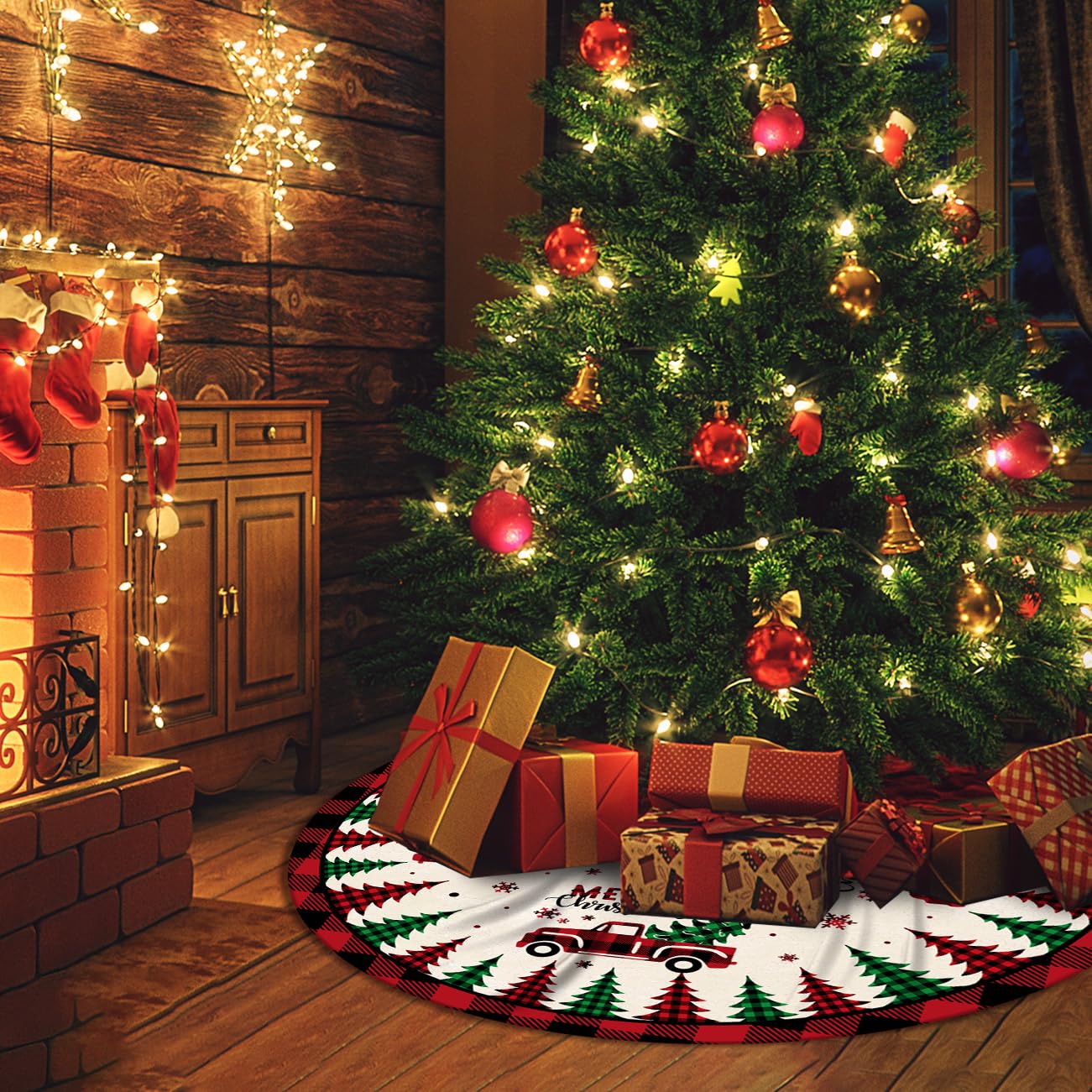 Cute red and green buffalo plaid design Christmas tree skirt