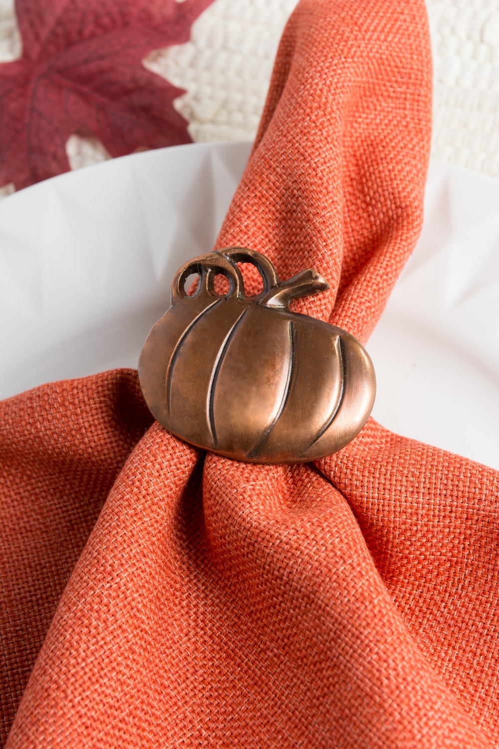 rustic pumpkin napkin ring set for fall and Thanksgiving