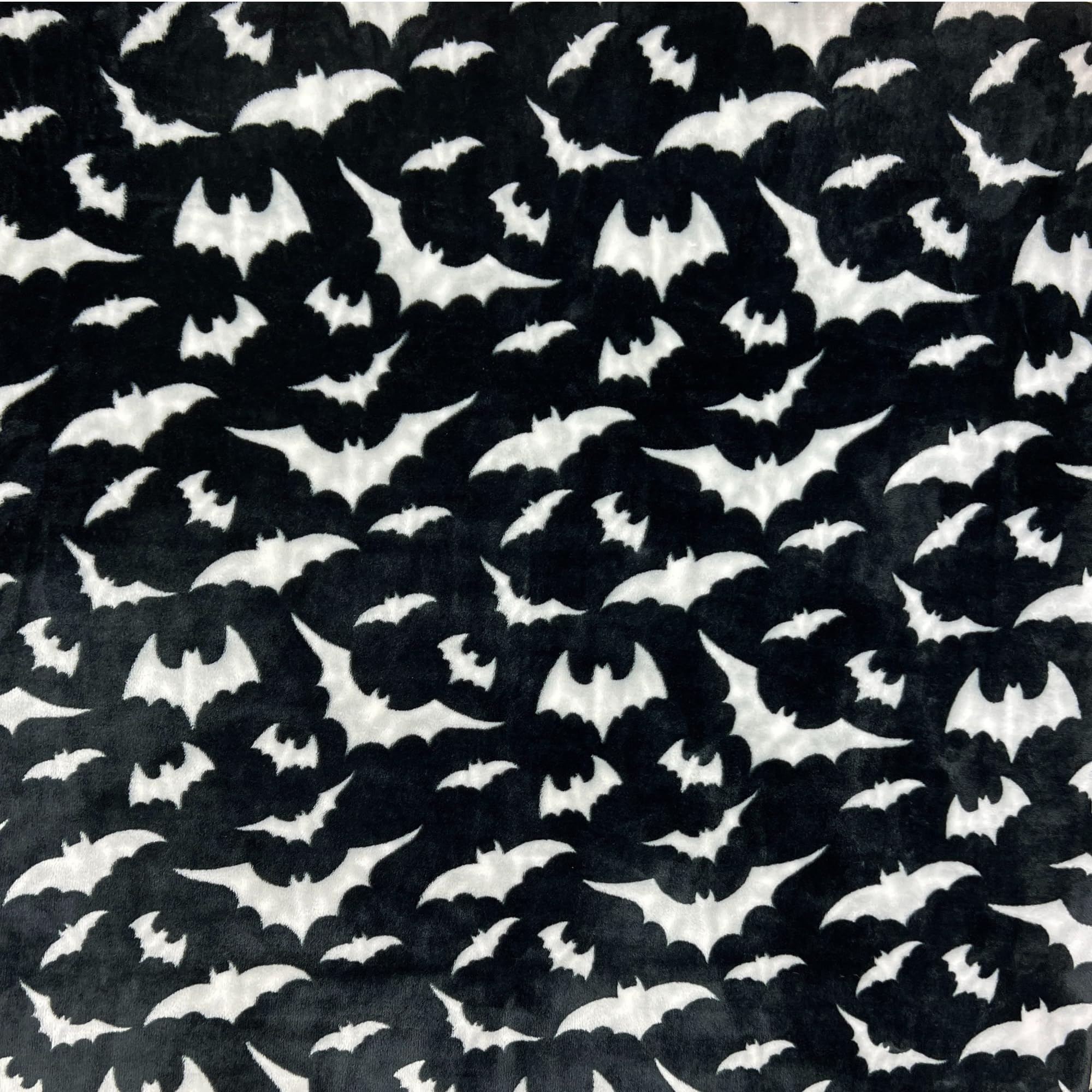 Bat pattern throw blanket
