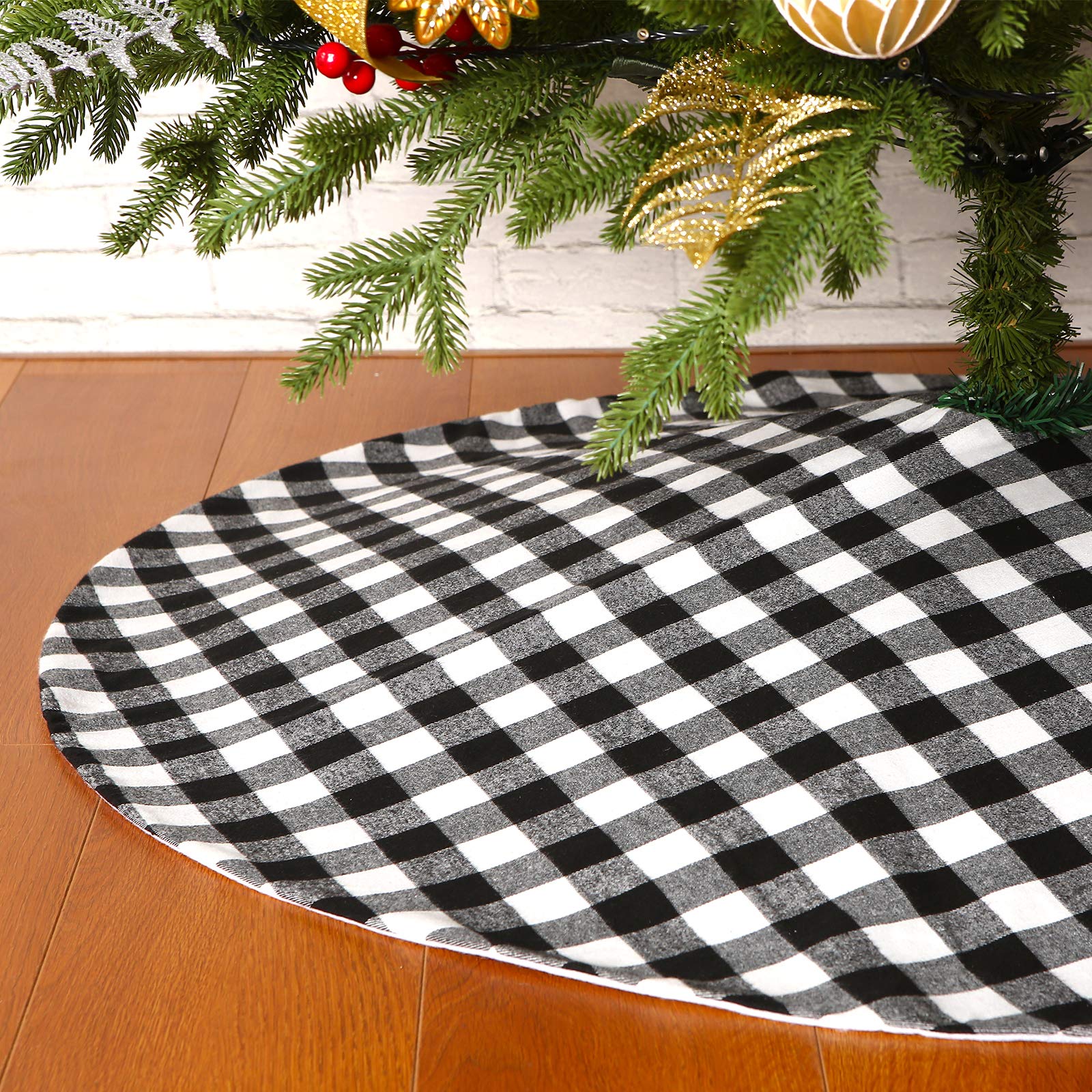 Buffalo plaid Christmas tree skirt