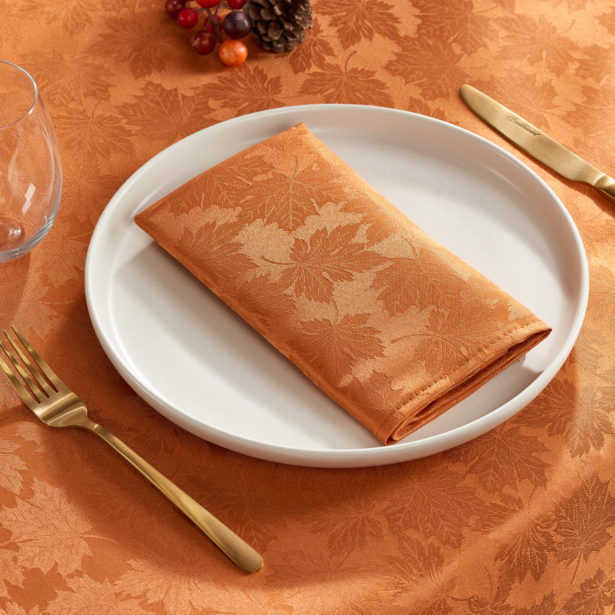 amber maple leaf tablecloth and napkin set