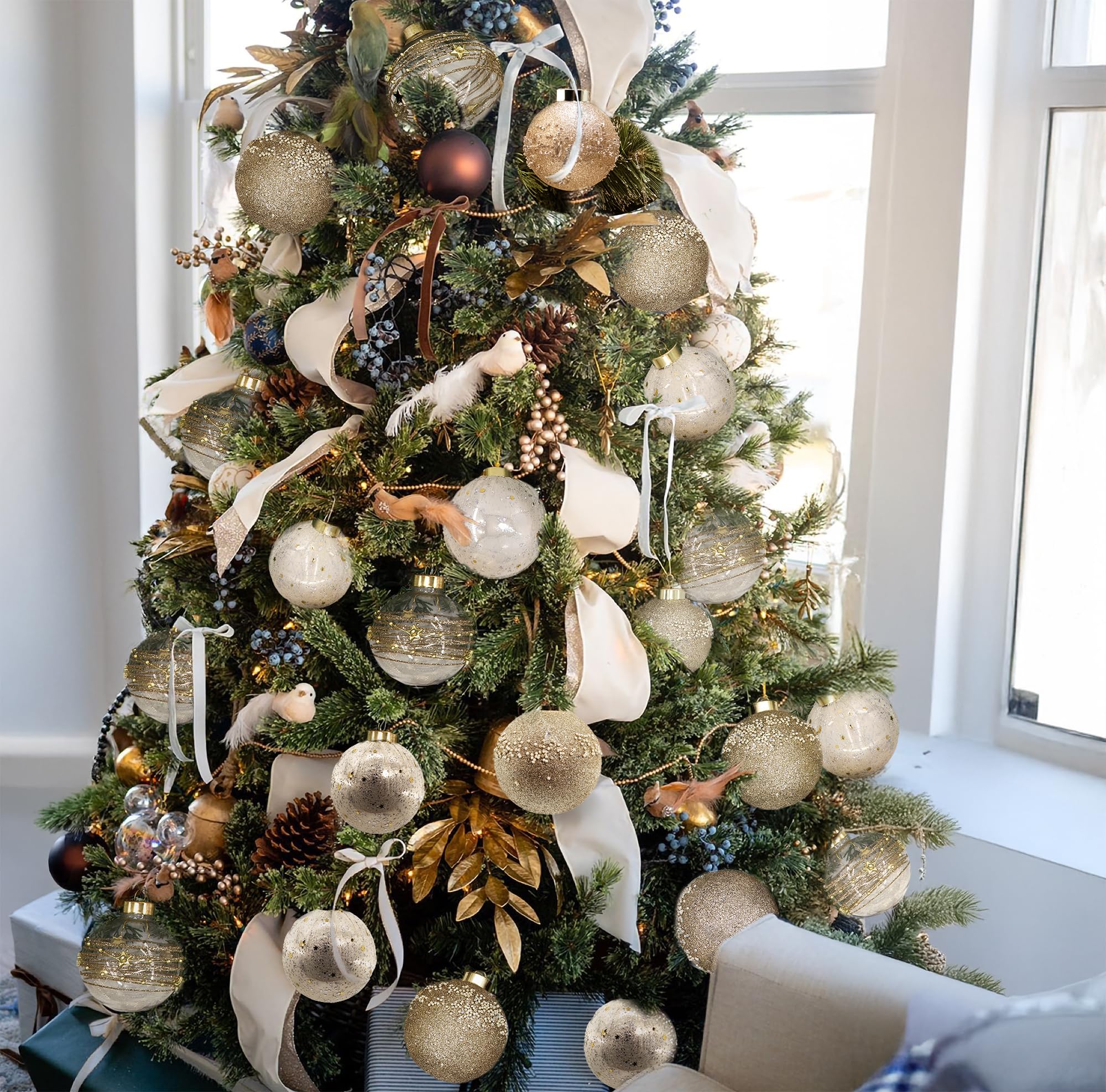 Christmas tree with gold sequin ornaments