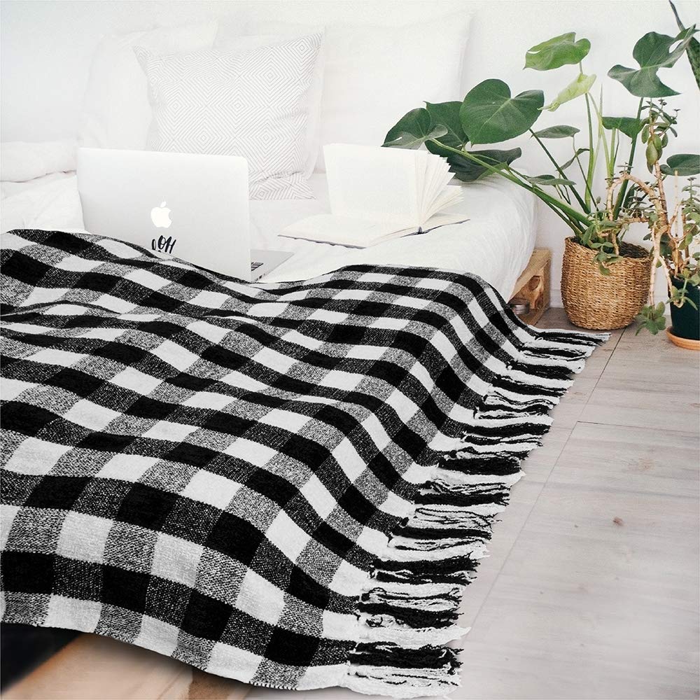 Soft Chenille Black and White Buffalo Plaid Checkered Knit Blanket