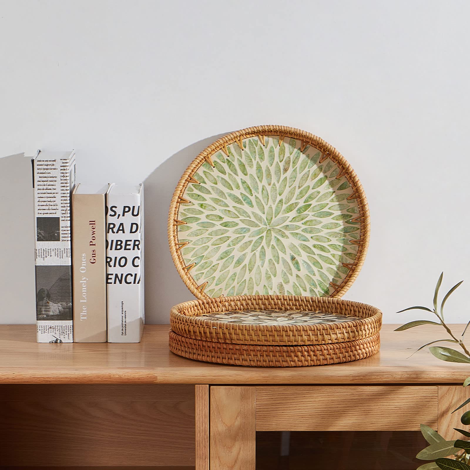 Round Rattan Tray with Pattern Inlay