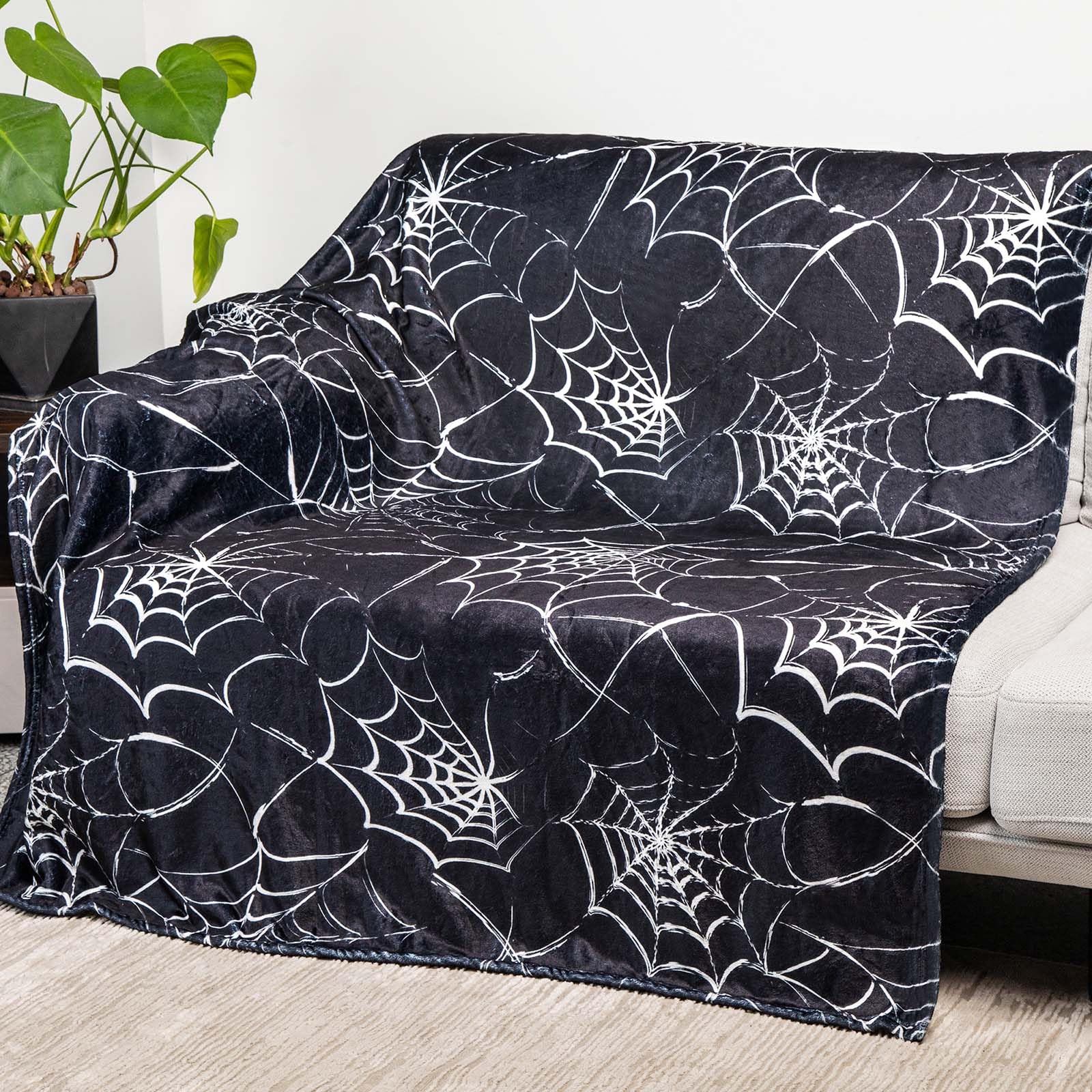 spider web pattern gothic throw blanket