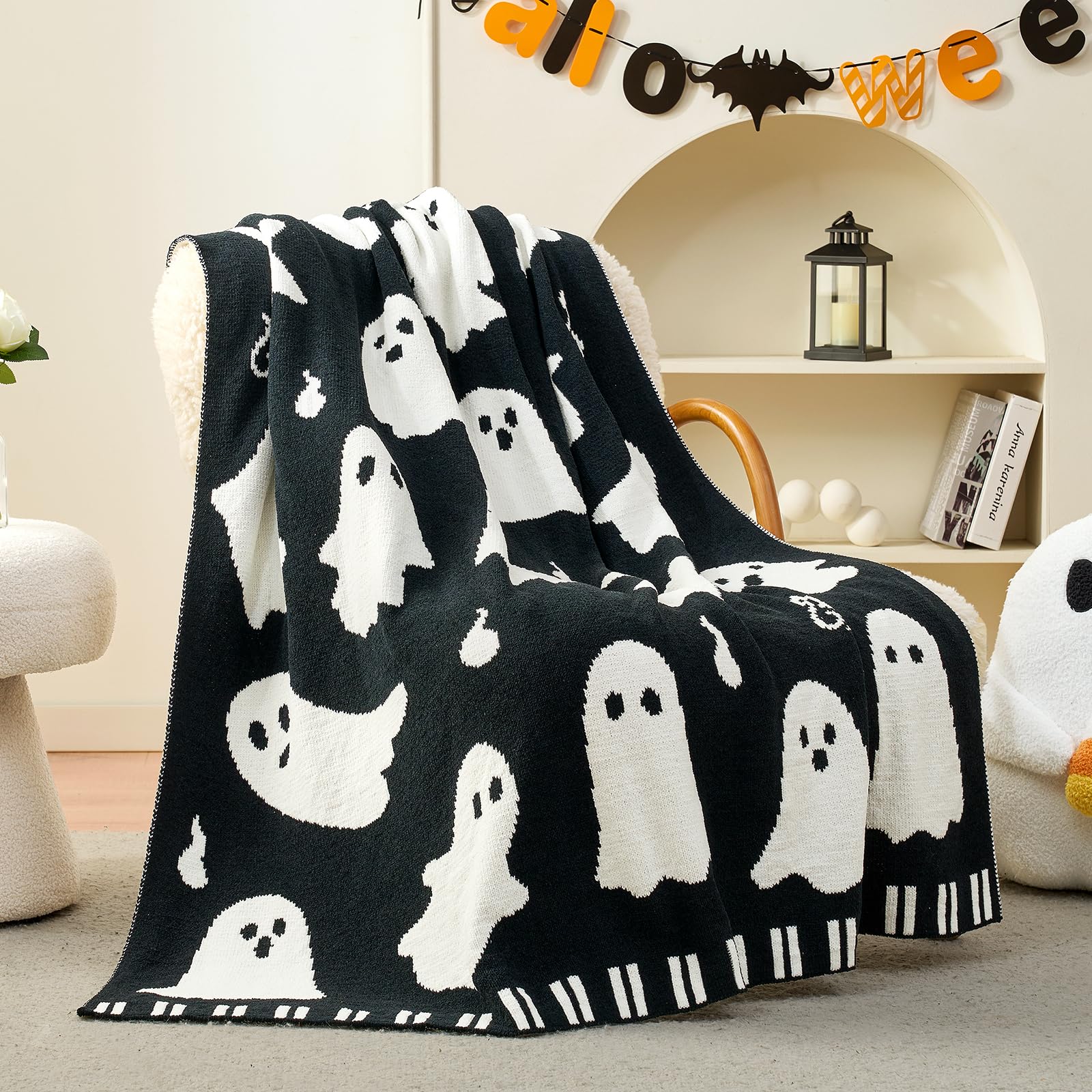 Ghost Pattern Reversible Halloween Throw Blanket