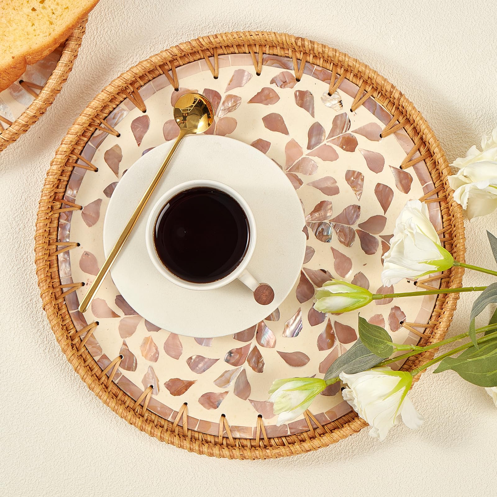 Round Rattan Tray with Inlay Pattern