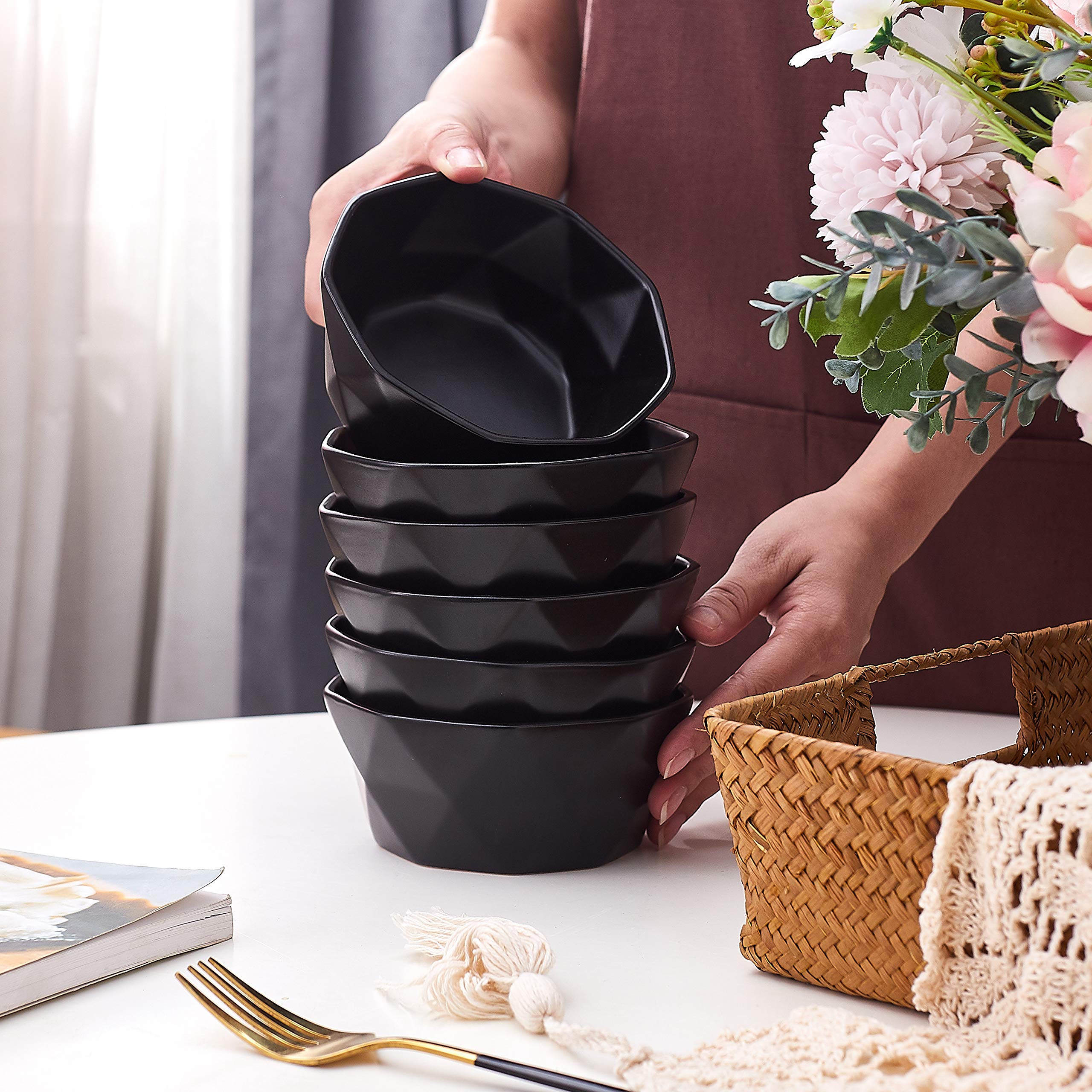 Geometric Ceramic Bowls (Black)